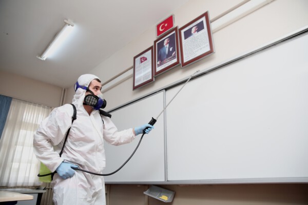 Okullar sınav öncesi dezenfekte edildi