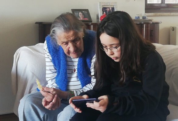 Öğrenmenin Yaşı Yok… 9 yaşındaki torundan 91 yaşındaki ninesine teknoloji dersi…