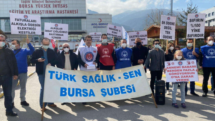 Türk Sağlık-Sen Bursa: ‘1 yıl alkışlandık, artık sorunlarımız çözülsün!’