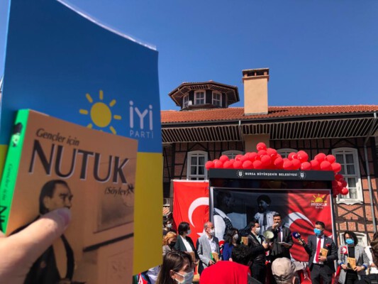 İYİ Parti Bursa’dan 23 Nisan yasağına ‘Nutuk’lu protesto