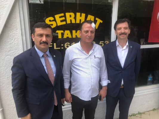 Türkoğlu Adile önünde haykırdı: Mustafakemalpaşa Belediyesi’nde mafya yöntemi uygulayan çete mi var?