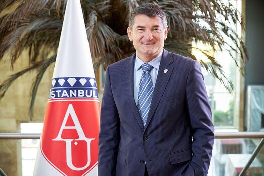 Dünyanın gözü kulağı Antalya’da Prof. Dr. Çağrı Erhan: “Türkiye’nin ilk hedefi koşulsuz ateşkesin sağlanması”