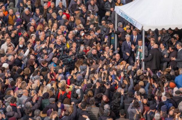 İMAMOĞLU, NİLÜFER BELEDİYESİ’Nİ ZİYARET ETTİ