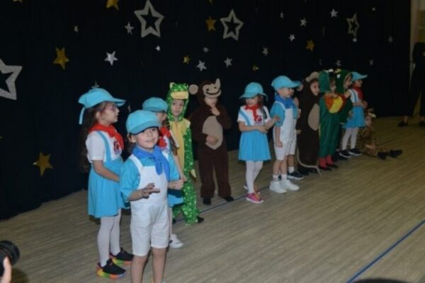 Egeberkli miniklerin karne sevinci