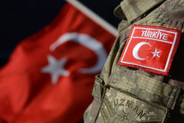 Türk, Uzman Çavuşlar’ın sesi oldu: “Bana göre zulümdür”