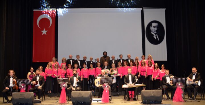 MMO Bursa Şube Türk Sanat Müziği Korosu’ndan “Taş Plaktan Sesler” Konseri MMO Bursa Şubesi Türk Sanat Müziği Korosu’ndan Muhteşem Konser