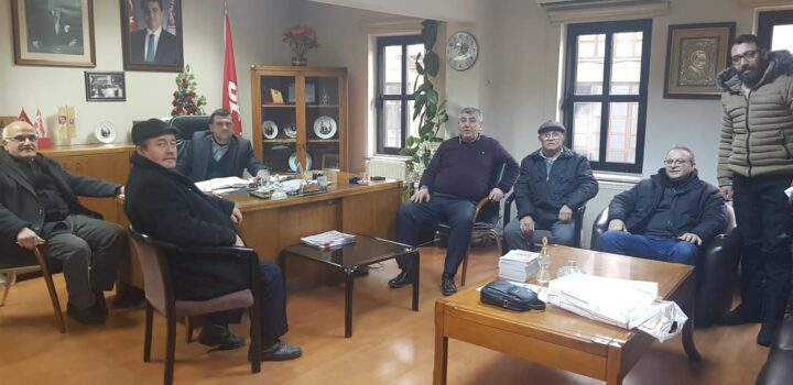 Hasta Yatağından Kalktı Deprem Yardımına Koştu!