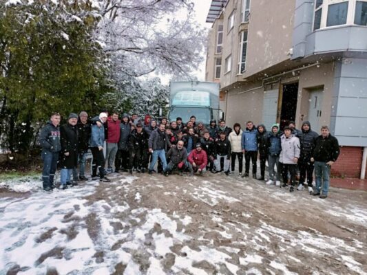Keles’te Artık O’nun İzi Olacak! “Depremzedelere Yardımcı Olmaya Devam Edeceğiz!”