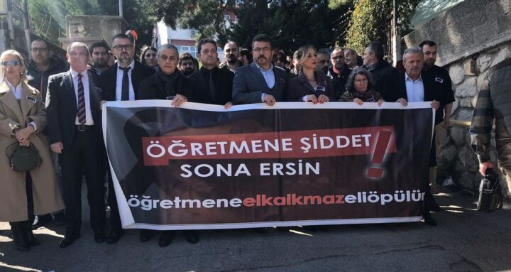 Şiddete uğrayan öğretmenimize destek olmaya devam edeceğiz.