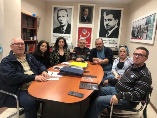 Yeni Kuşak Köy Enstitülüleri Bursa; ÖFKEMİZLE İSYANIMIZLA KADIN DAYANIŞMASINI ÖRÜYOR, YAŞAMI YENİDEN KURUYORUZ!