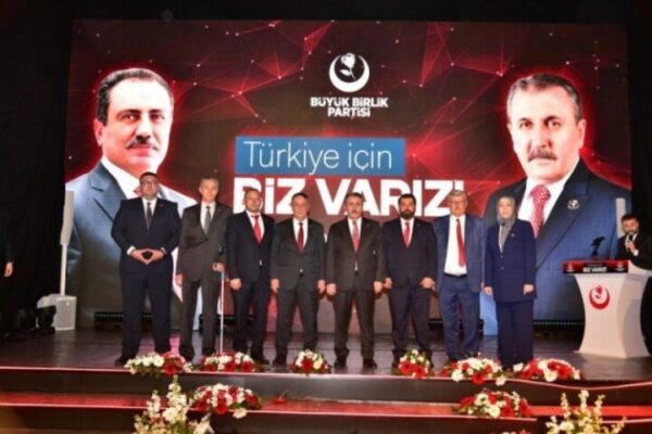 BBP’nin aday tanıtımında Bursa adaylarına tam not!
