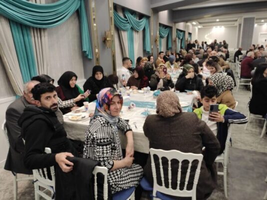 Türk milletinin değil, dünyanın üzerinde durduğu bir seçimi yaşayacağız!