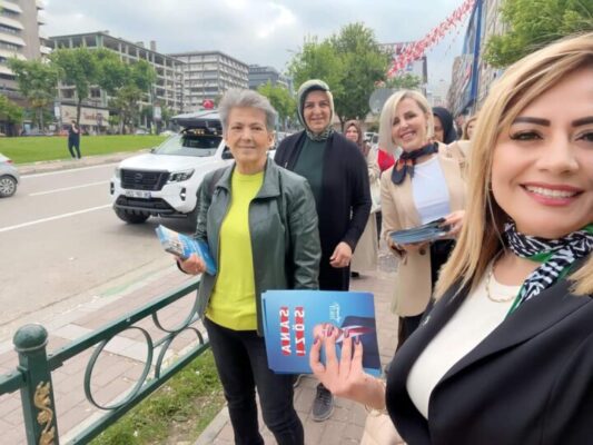 GELECEK BURSA KADIN; Biz Bitti Demeden Bitmez !