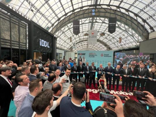 İnegöl Mobilya Fuarı Tamamlandı! MOSDER üyeleri İnegöl Fuarı’nda Ziyaretçilerini Ağırladı