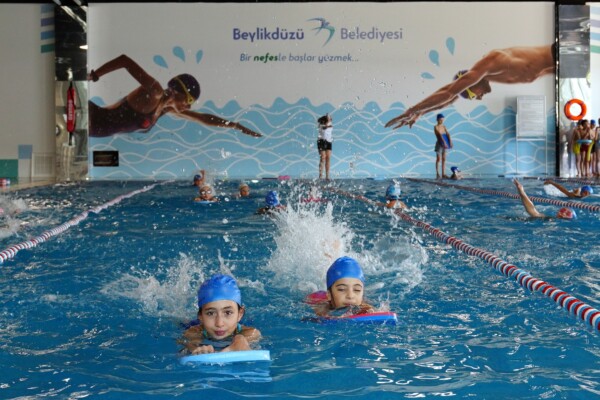 4 BİNDEN FAZLA ÖĞRENCİ YAZI SPORLA GEÇİRİYOR