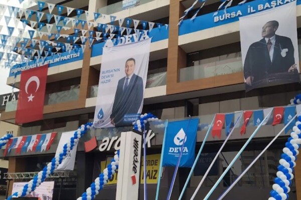 DEVA Partisi Bursa Yeni İl Başkanı Zeki Kahraman