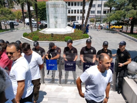 KANUNLAR SÜS İÇİN Mİ VAR!