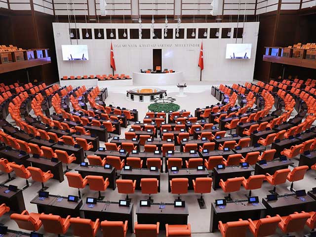 ESAS BURADA VİCDANLARINIZ, ELLERİNİZ TİTRESİN