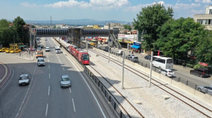 KÜÇÜKKAYALAR: “TOPLU ULAŞIMA ZAM KOLAYCILIKTIR”