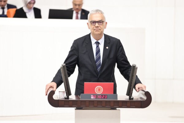 SAĞLIK HİZMETLERİNE ERİŞİMİN ÖNÜNDEKİ ENGELLER KALDIRILMALIDIR!