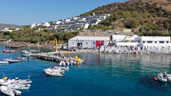 BODRUM BELEDİYESİ’NDEN ULUSLARAARASI STANDARTTA TESİS BODRUMSPOR YELKEN KULÜP TESİSİ RESMİ AÇILIŞI YAPILDI