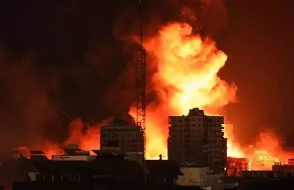 İnsana dair ne varsa bombalanıyor