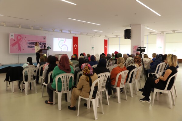 Meme kanserine karşı “FARKINDAYIM KORKMUYORUM ” paneli düzenlendi