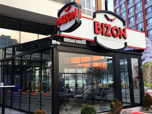Türkiye’de bir ilk: Fast-Food Restoranları Yapay Zekâ ile nasıl daha iyi hizmet sunuyor?