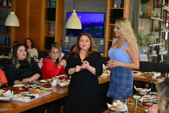 Bursalı kadın girişimcilerden güç birliği Girişimci kadınların renkli buluşması