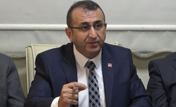 Boş Konteynırla Atatürk’ü Gölgeleyemezsiniz!