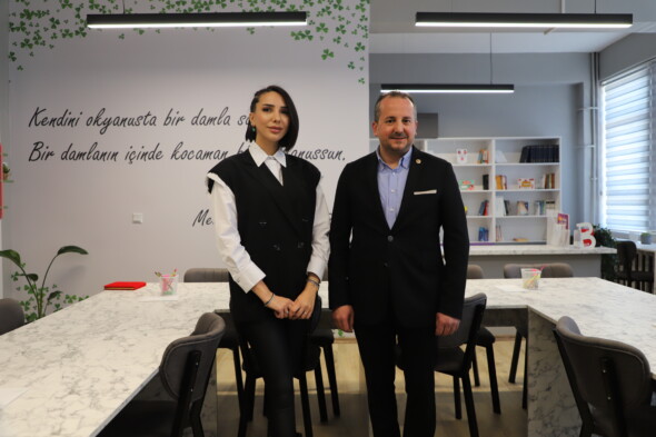 Sabiha Köstem Ortaokulu Öğrencilerine Yeni Kütüphane