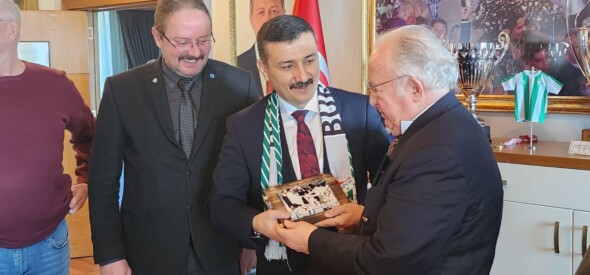 TÜRKOĞLU’NDAN BURSASPOR’A MAAŞ JESTİ!