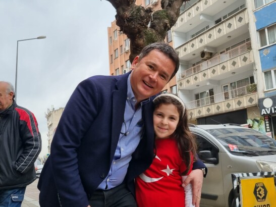EVİMİN KÜÇÜK OĞLU, HALKTA GÜÇLÜ KARŞILIĞI OLAN ERKAN AYDIN BU SEFER KAZANMALI!!!!