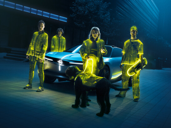 Opel Experimental “Işıkla Boyama” ile Geleceği Aydınlatıyor!