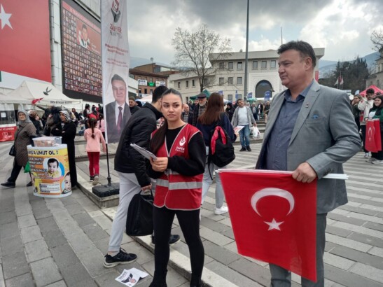 ZAFER OSMANGAZİ Sahada! Ateş; “Ülkenin Huzur İçinde Varlığını Sürdürmesi İçin Siyasetin İçindeyim!”
