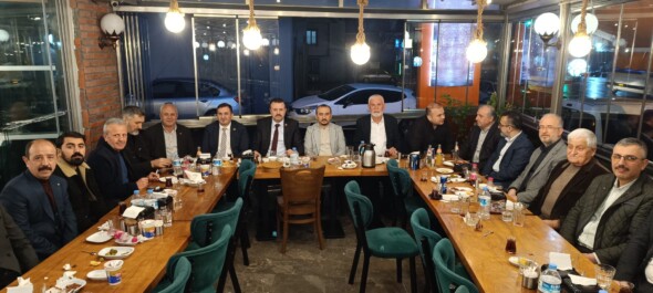 KONYALI İŞ ADAMININ GELENEKSELLEŞEN İFTAR BULUŞMALARI DEVAM EDİYOR.
