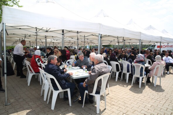 BAŞKÖY’DEKİ ‘DEDE HELVASI’ GELENEĞİNDE HELVALAR ŞİFA İÇİN YENİLDİ