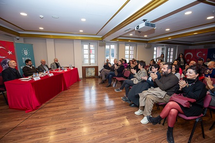 Usta yazarlar Nâzım’ı yazma serüvenlerini anlattı