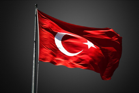 Bayrak Bağımsızlığımızın Tek Sembolüdür!
