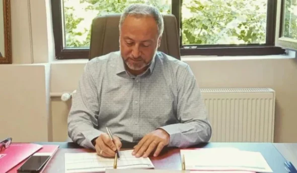 HASAN KARABULUT’TAN SERT ÇIKIŞ: “BU OYUNU EL BİRLİĞİYLE BOZALIM!” AKP, MHP, DEM HARİÇ! GERİYE KALANLARA TARİHİ GÖREV DÜŞÜYOR!