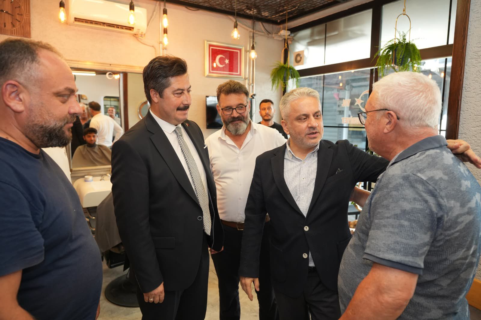 AK Parti Bursa teşkilatları sahada ‎ ‎AK PARTİ’DEN 17 İLÇEDE EŞ ZAMANLI ÇALIŞMA