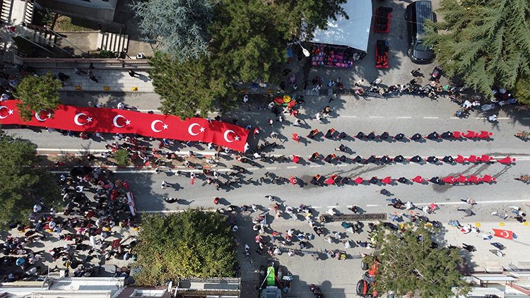 71 plaka 71 Yörük le şenliğe damga vurdu