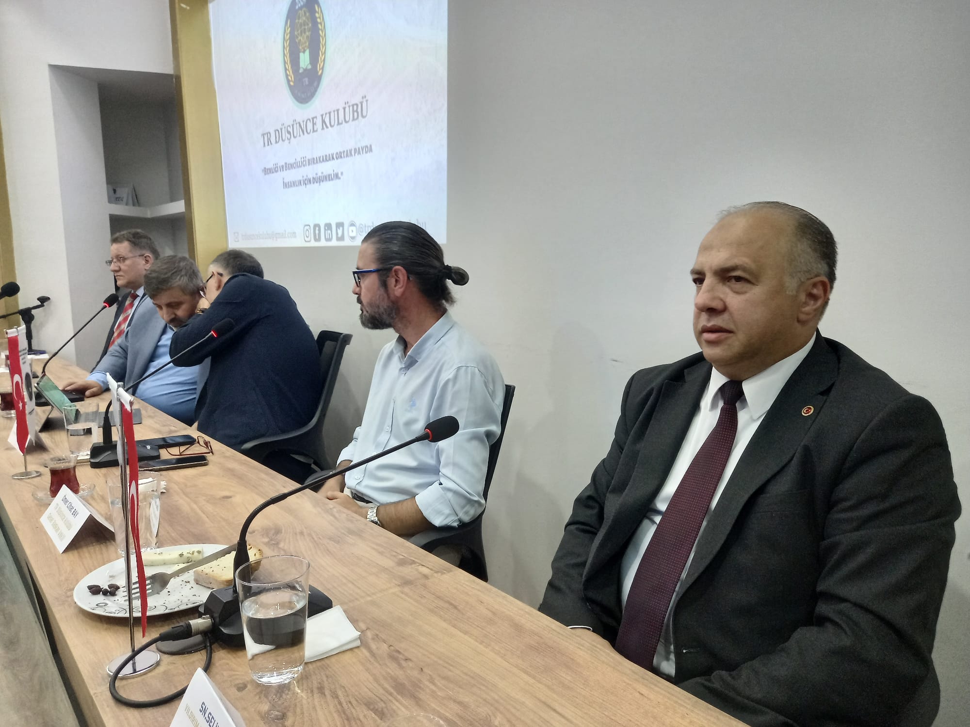 TR Düşünce Kulübü’nde 53. Simit-Çay Programı’nın Onur Konuğu: Prof. Dr. Süleyman Şahin
