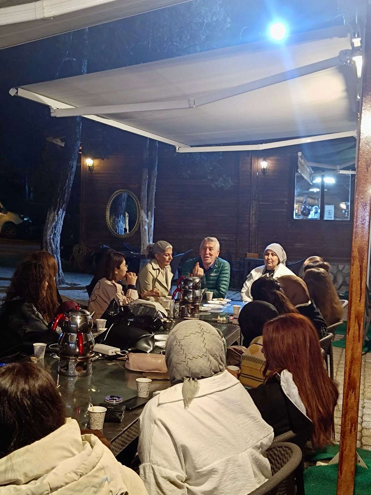 Harmancık’ta Sosyal Belediyecilik Örnek Oluyor: Teras Kantin Kafeterya Hizmete Girdi