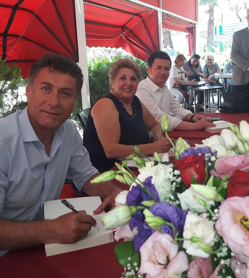 EŞİT YURTTAŞLIK BİR İNSAN HAKKIDIR.