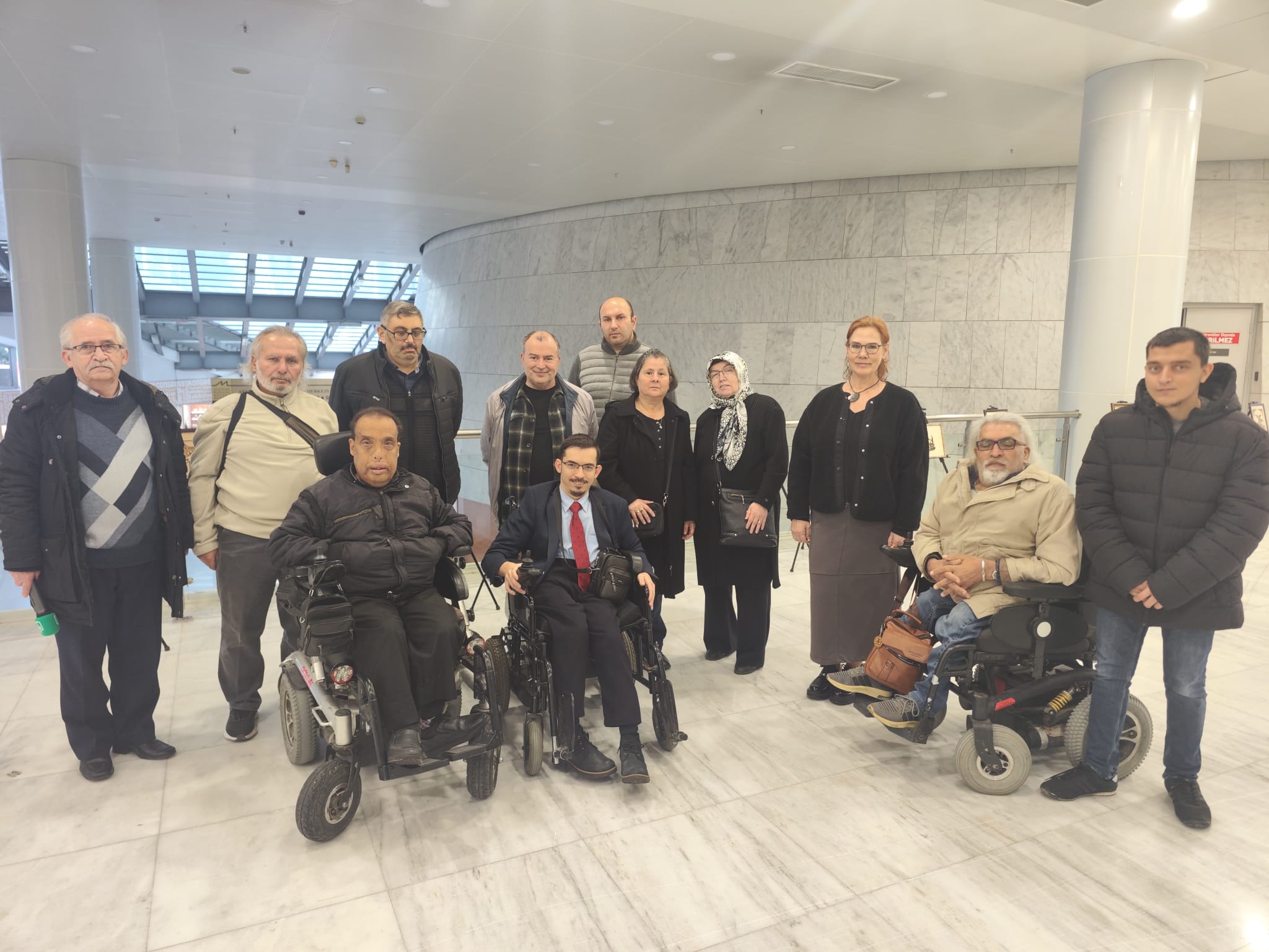 “Sade Bir Günün Hikayesi”