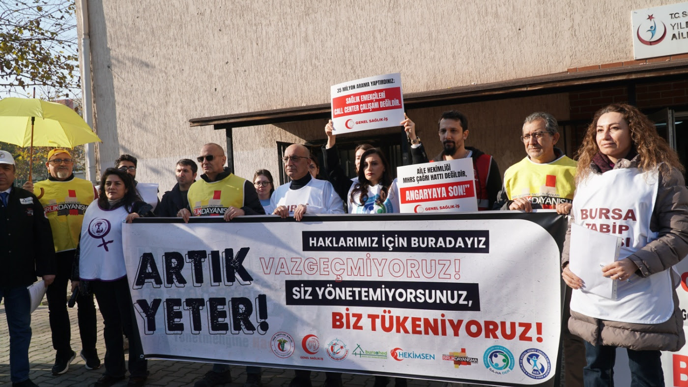 Sağlık Emekçileri Hakları İçin Bir Araya Geldi