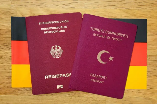 ALTACA KAYIŞOĞLU’NDAN ALMANYA’DA İSLAMOFOBİ VE ÇİFTE VATANDAŞLIK VURGUSU