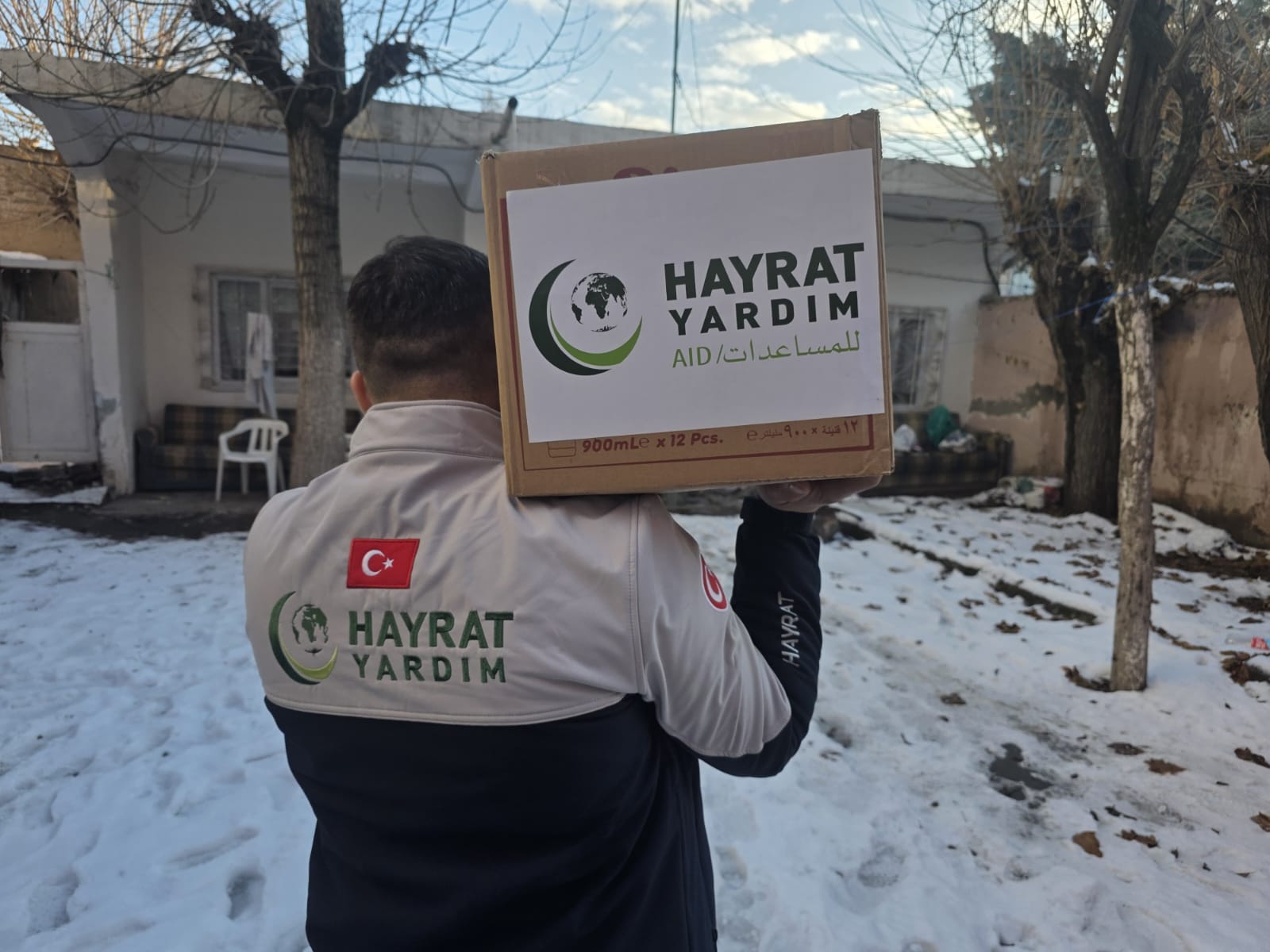 BATMAN’DA KIŞA KARŞI İYİLİK SEFERBERLİĞİ: “DÜNYA İYİLİKLE DEĞİŞİR
