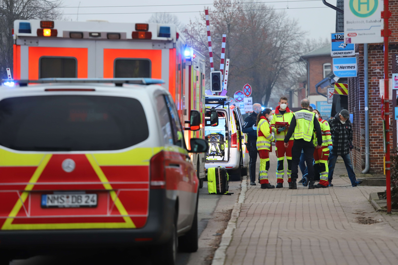 SEVGİ YILDIZ – HABER | HAMBURG’DAN DİKKAT ÇEKEN GÖZLEM: STEINDAMM CADDESİ TEHLİKE SİNYALİ VERİYOR
